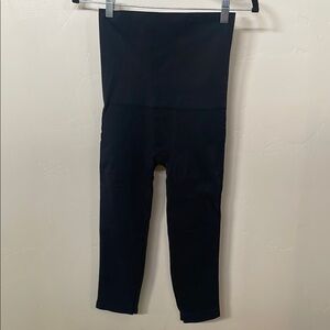 Belly Bandit Black Crop Compression Leggings